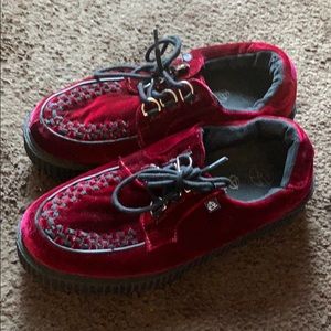 t.u.k Burgundy velvet anarchic creeper
